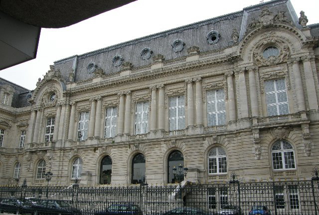 Saint Quentin, le Palais Fervaques.  dans Paysages urbains et autres p8301520